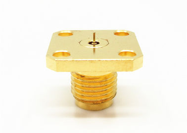Revestido de oro 2.4mm Femenino recto 4 agujeros montado con conector de onda milimétrica