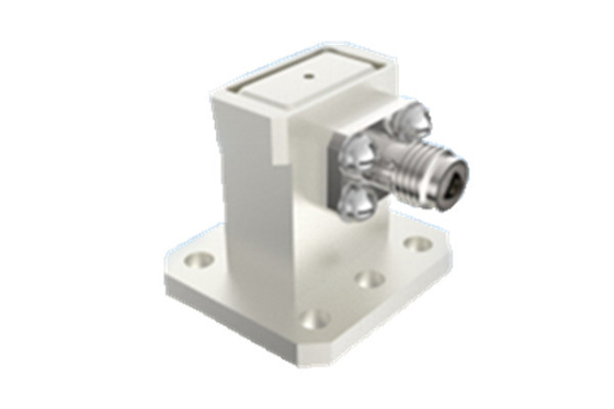 Adaptador coaxial de ángulo recto de 15 GHz-22 GHz K2.92mm a guía de ondas WR51 para aeroespacial