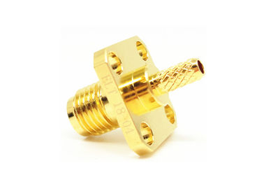 los agujeros femeninos del accesorio 4 de la soldadura del conector de 50Ohm SMA RF ensanchan montaje