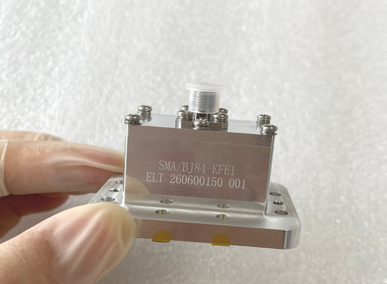 Guía de ondas a adaptador coaxial con puerto de guía de ondas WR112 (BJ84）a adaptador hembra SMA Frecuencia de lanzamiento final 6,57 GHz ~ 9,99 GHz